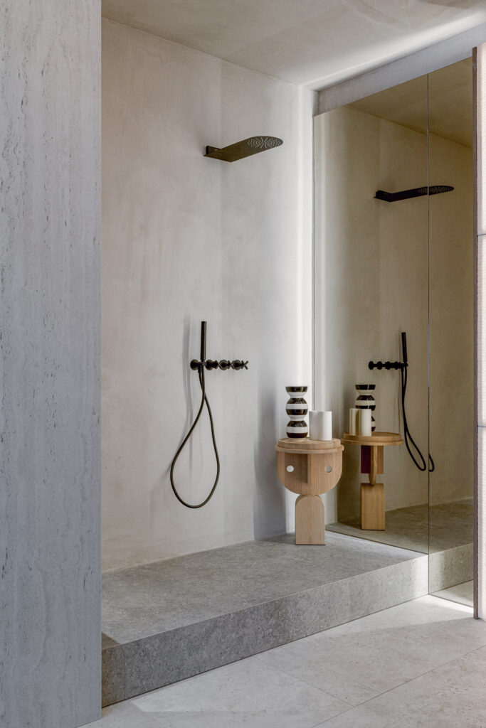 dekton shower wall for sarasota home